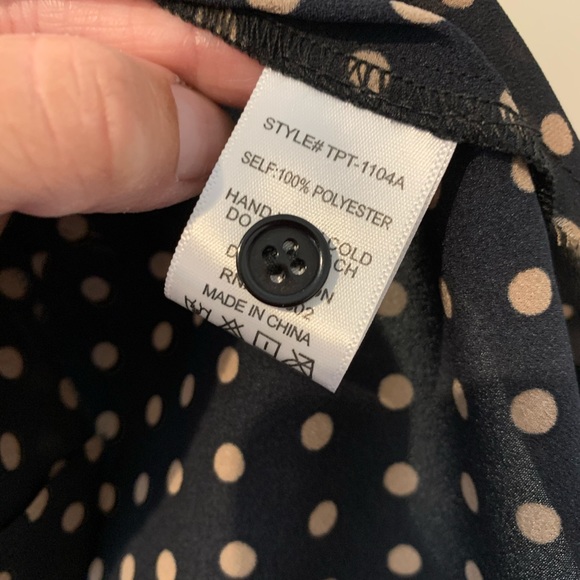 🌿 VICI Blouse. NWOT! - Picture 4 of 5